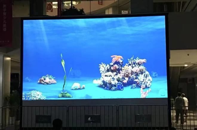 如今二手才几百块流明度高达15000麻将胡了app当年20万元的投影仪