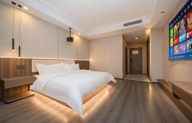 系统选择指南:打造高品质影音房体验PG电子游戏麻将胡了酒店专业投影仪(图1) 系统选择指南:打造高品质影音房体验PG电子游戏麻将胡了酒店专业投影仪(图1)